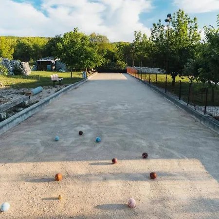 בית נופש Tranquil Oasis With Pool *